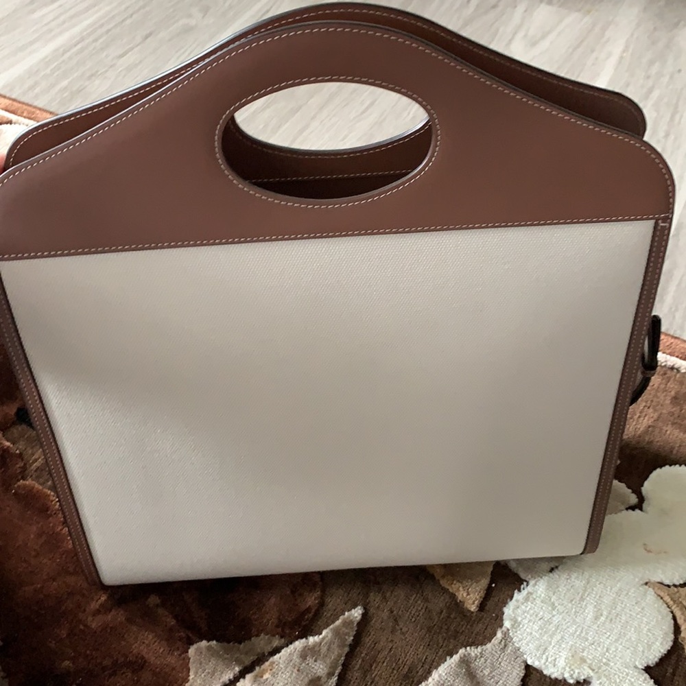 Burberry bag - Picture 2 of 7